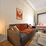 Stylish Studio - Champs-Elysees - Perfect Paris Stay