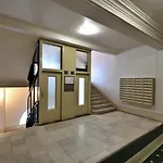 Stylish Studio - Champs-Elysees - Perfect Paris Stay