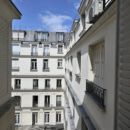 Apartment Stylish - Champs-elysees - Perfect Paris