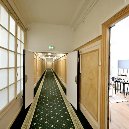 Stylish - Champs-elysees - Perfect Apartment Paris